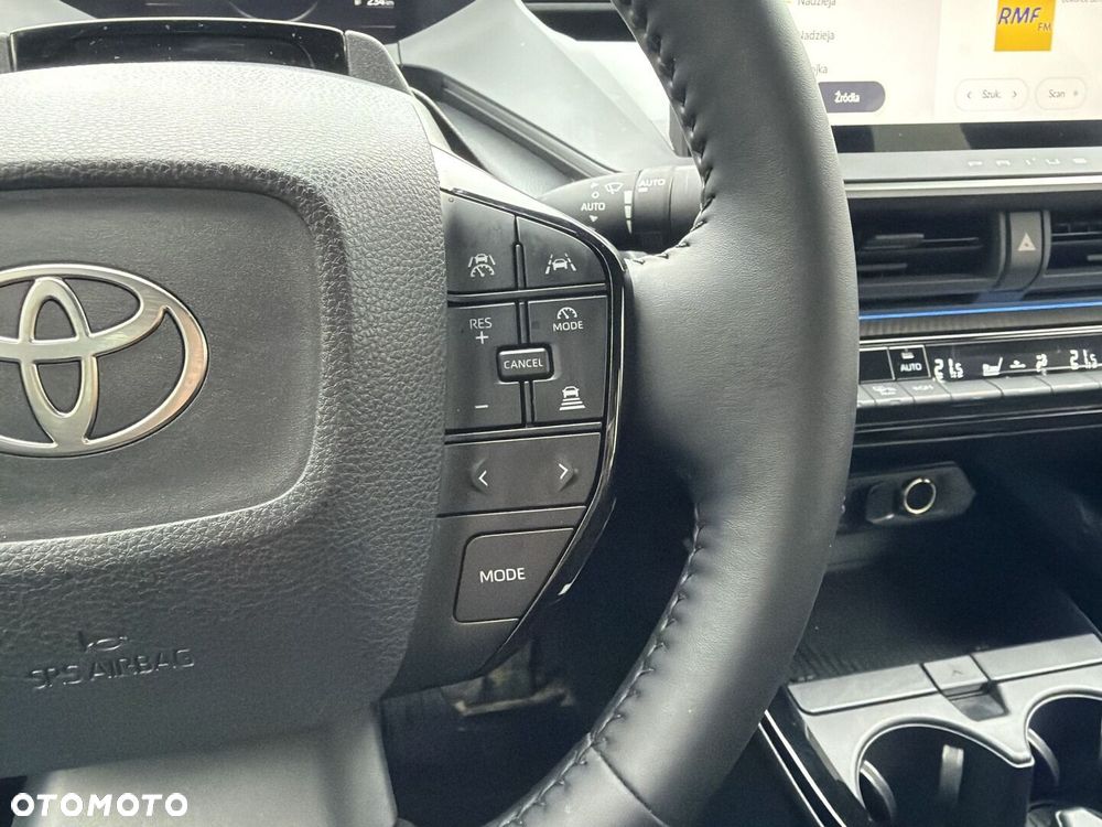 Toyota Prius - 17