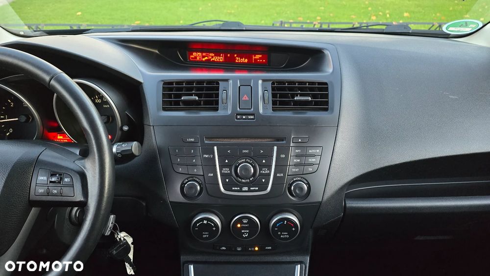 Mazda 5 - 16