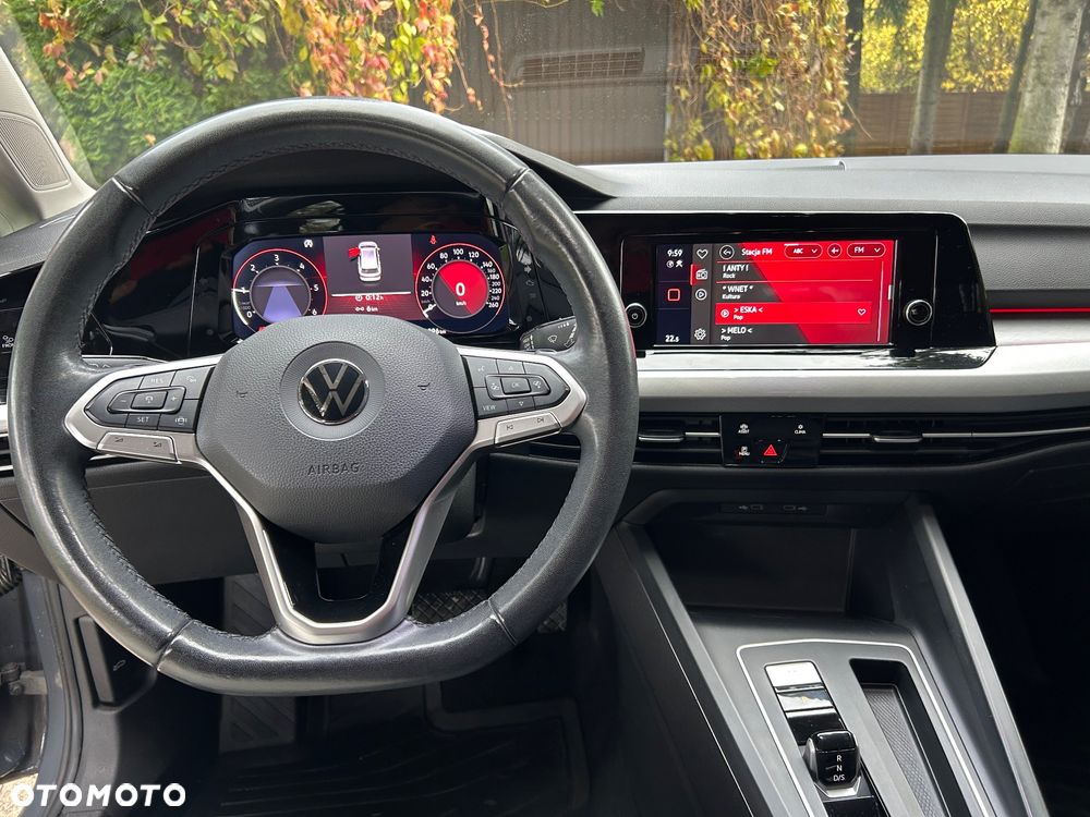 Volkswagen Golf - 34