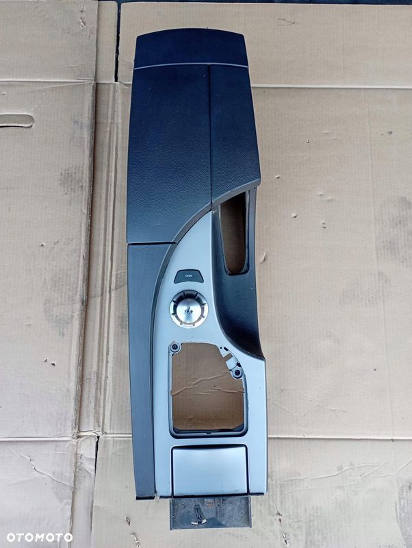 BMW E61 TUNEL ŚRODKOWY PODŁOKIETNIK EUROPA - 1