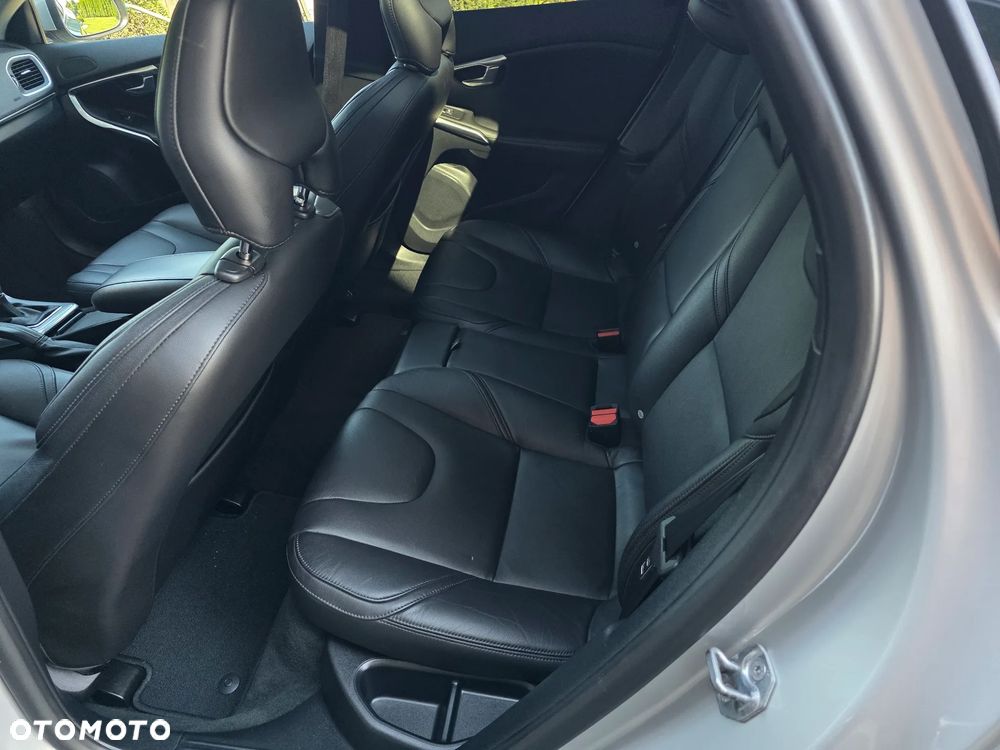 Volvo V40 D3 Geartronic Inscription - 23