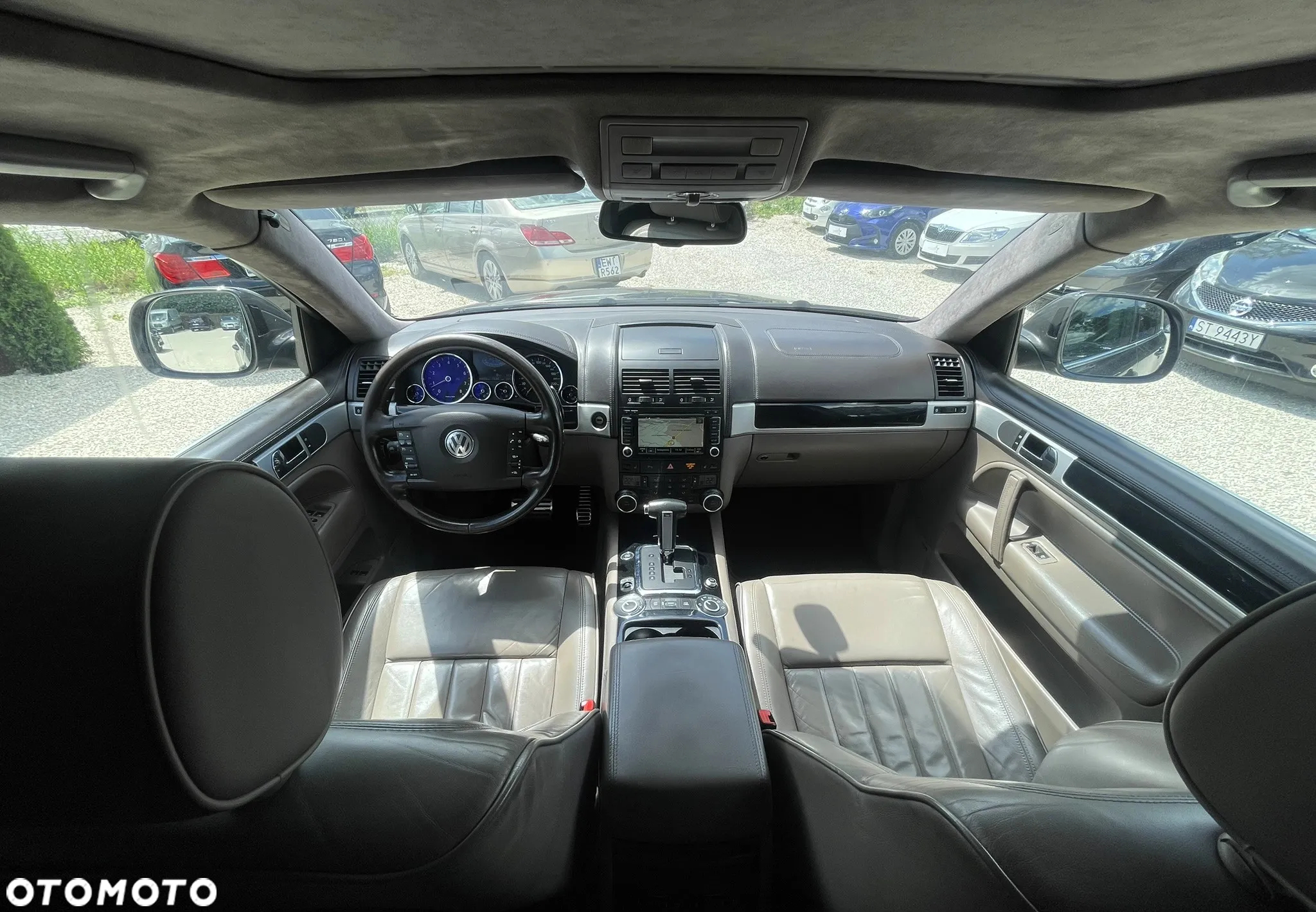 Volkswagen Touareg 4.2 V8 Automatik Individual - 16