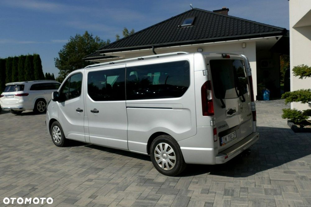 Opel Vivaro - 11