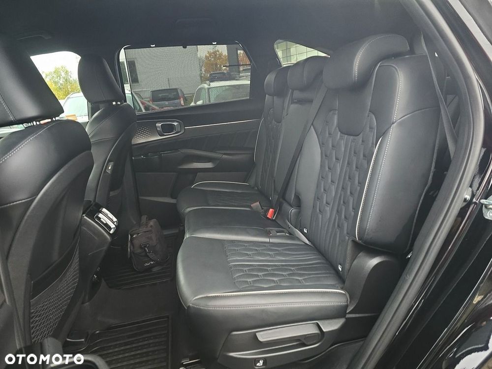 Kia Sorento - 16