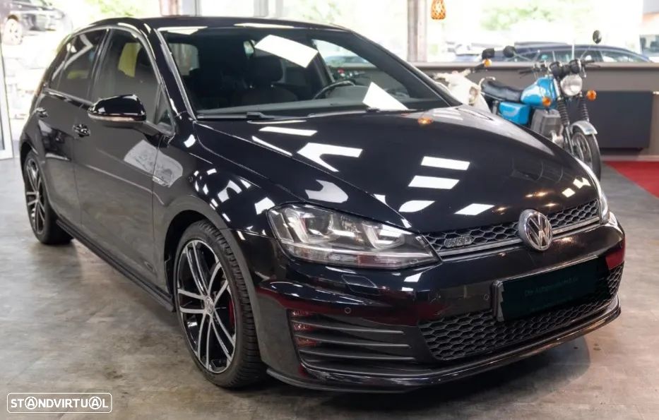 VW Golf 1.6 TDi R-Line - 2