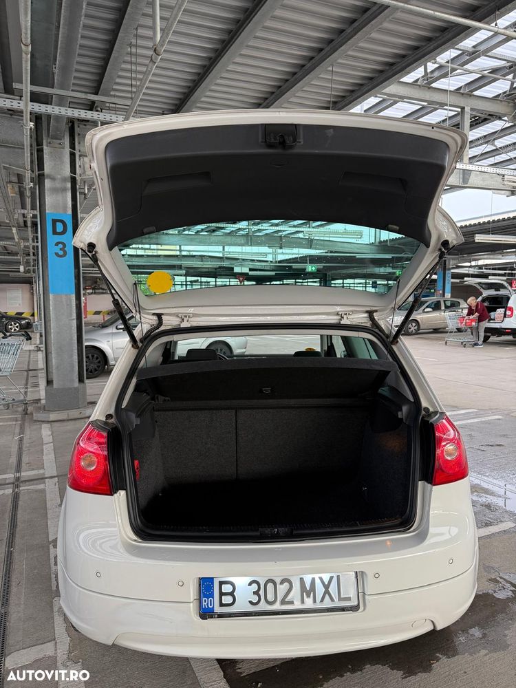 Volkswagen Golf 1.6 Trendline - 13