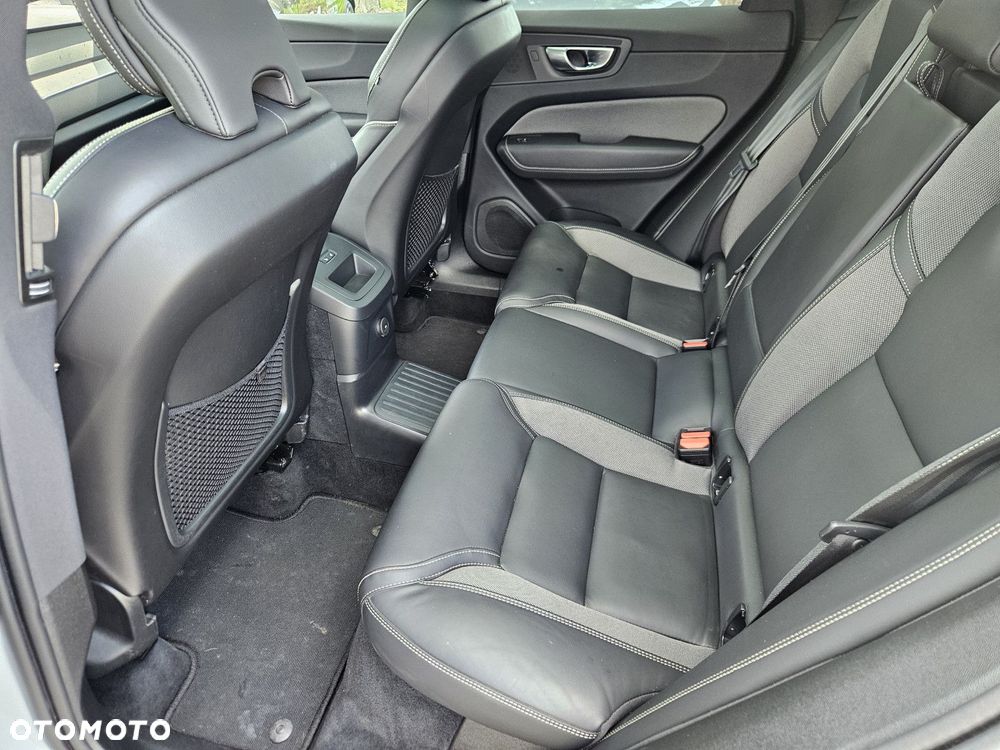 Volvo XC 60 - 31