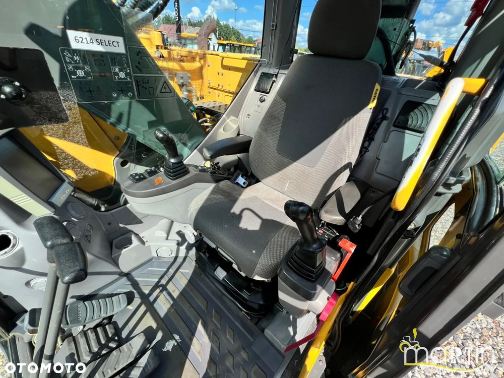 Volvo ECR235C - 8