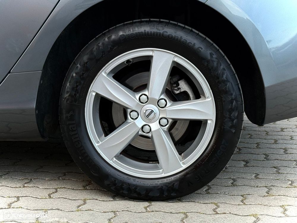 Volvo V40 2.0 D2 Momentum - 5