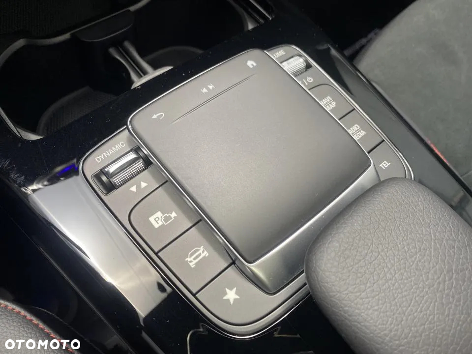 Mercedes-Benz CLA 200 d 4-Matic AMG Line 8G-DCT - 11
