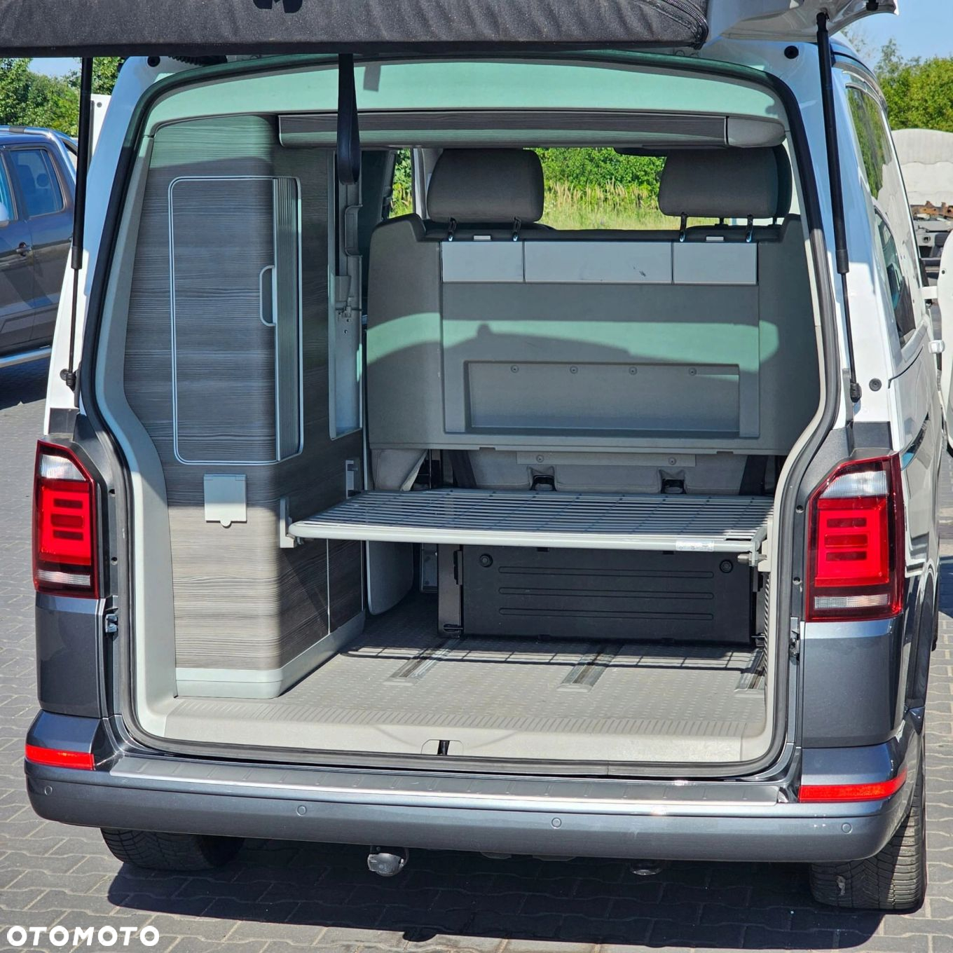 VW T6 CALIFORNIA OCEAN wnętrze dach kuchnia fotel tapicerka - 9