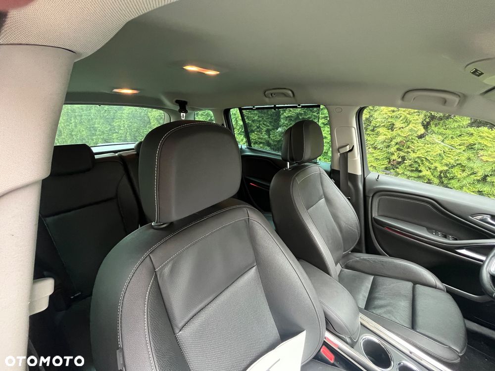 Opel Zafira - 9