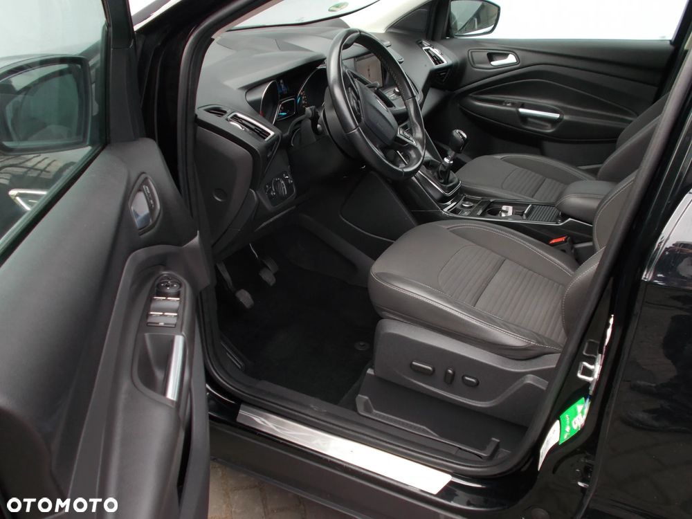 Ford Kuga 2.0 TDCi AWD ST-Line - 5