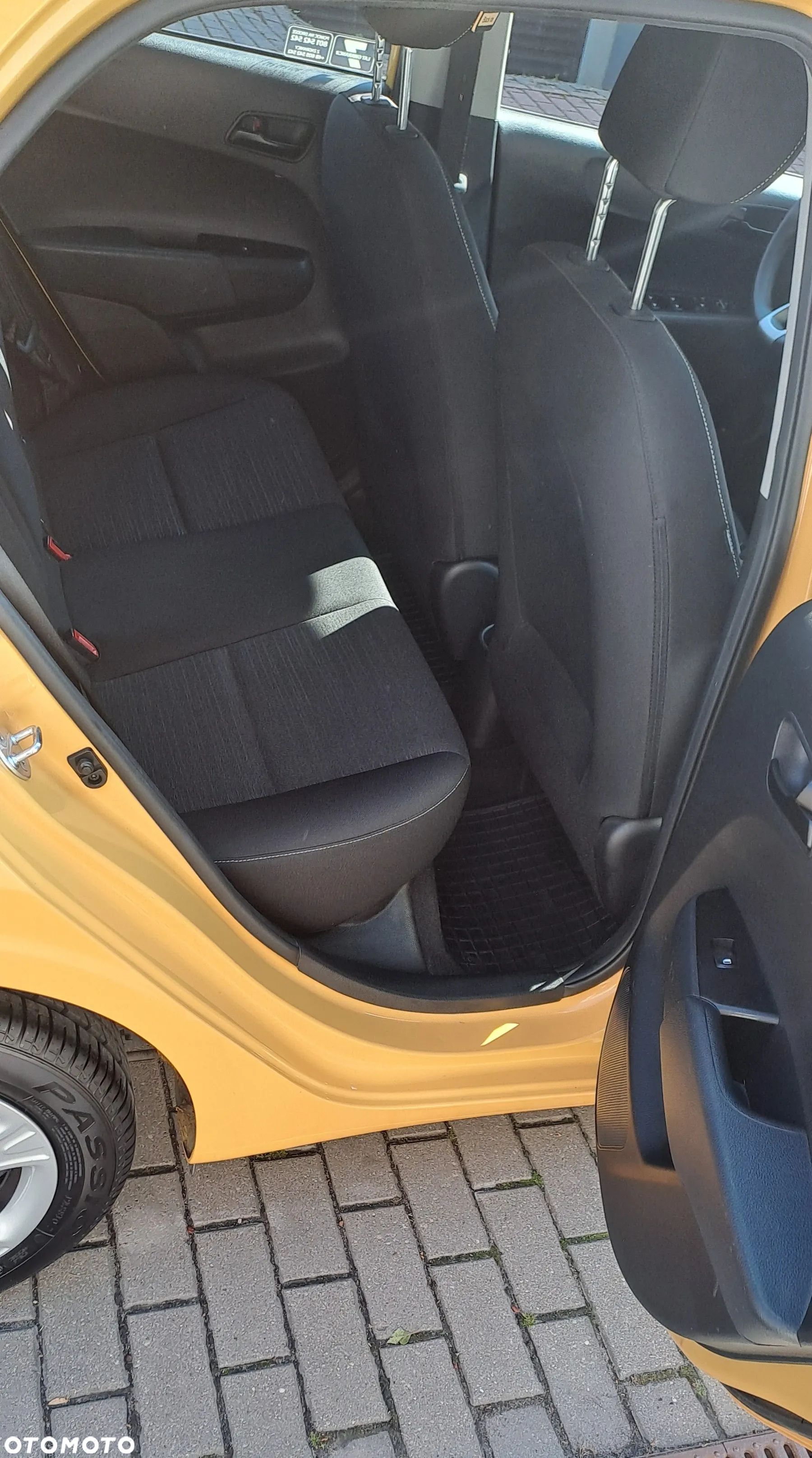 Kia Picanto 1.0 M - 12