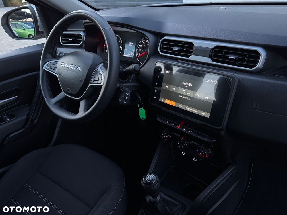 Dacia Duster TCe 100 2WD Essential - 29