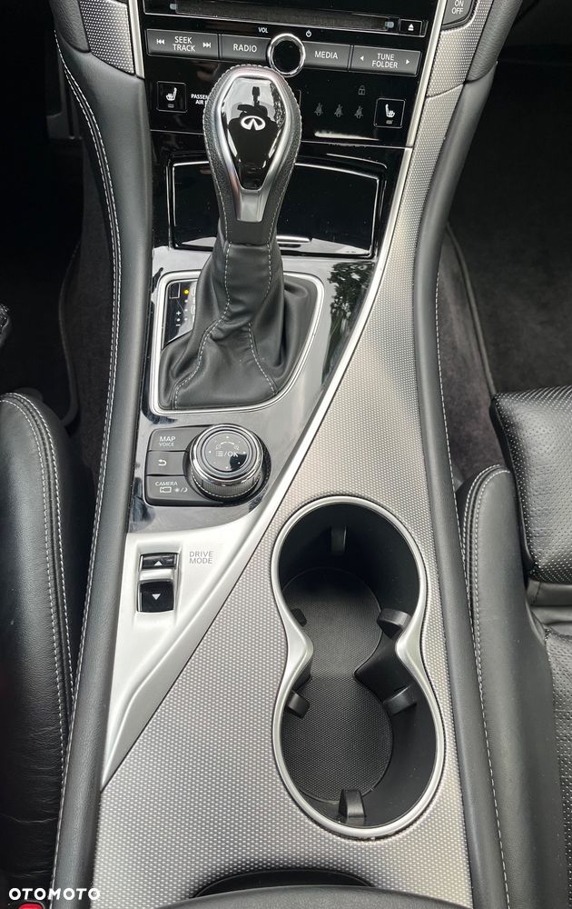 Infiniti Q50 2.0t Sport Tech EU6 - 10