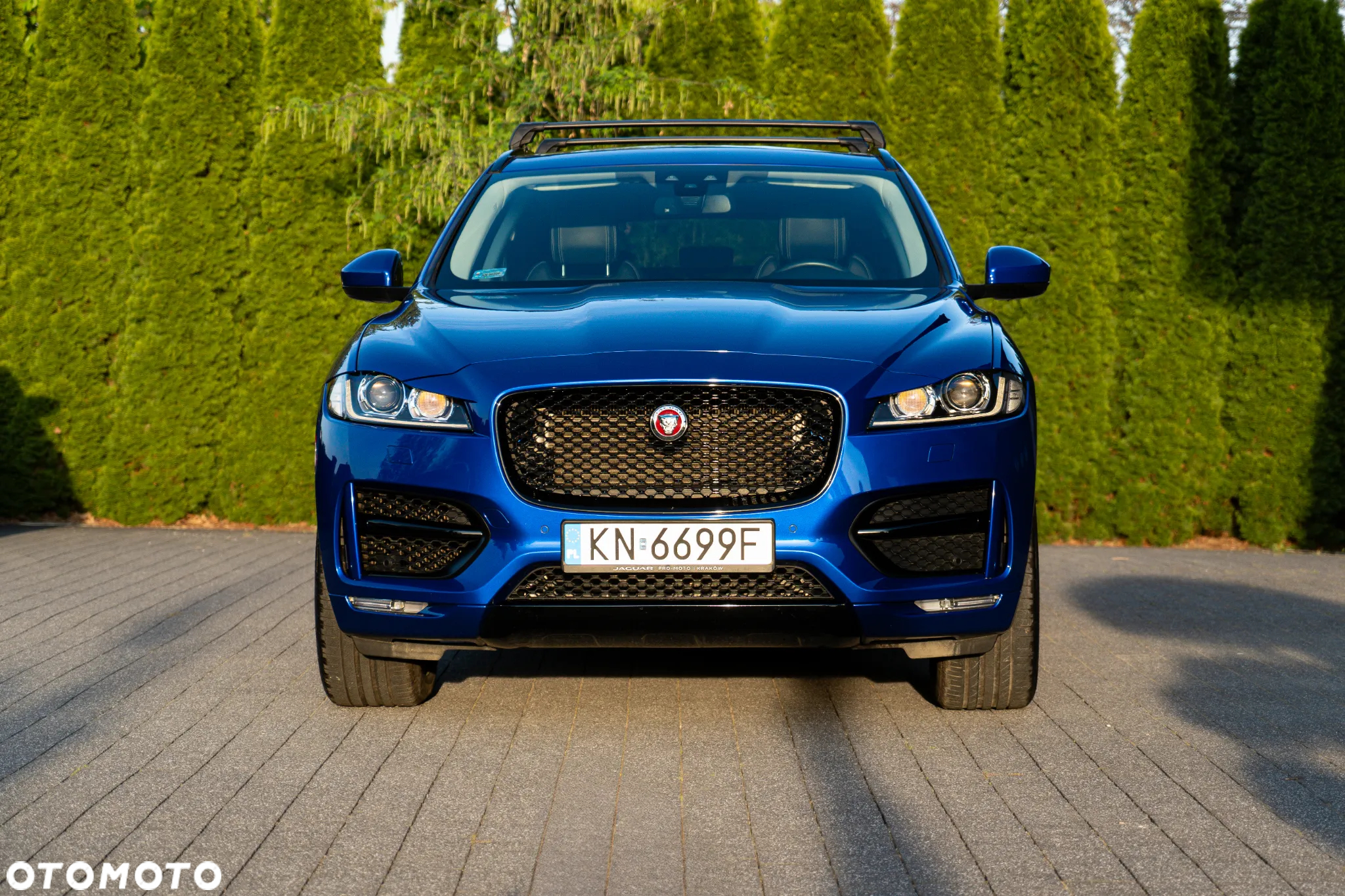 Jaguar F-Pace 2.0 i4P AWD R-Sport - 2