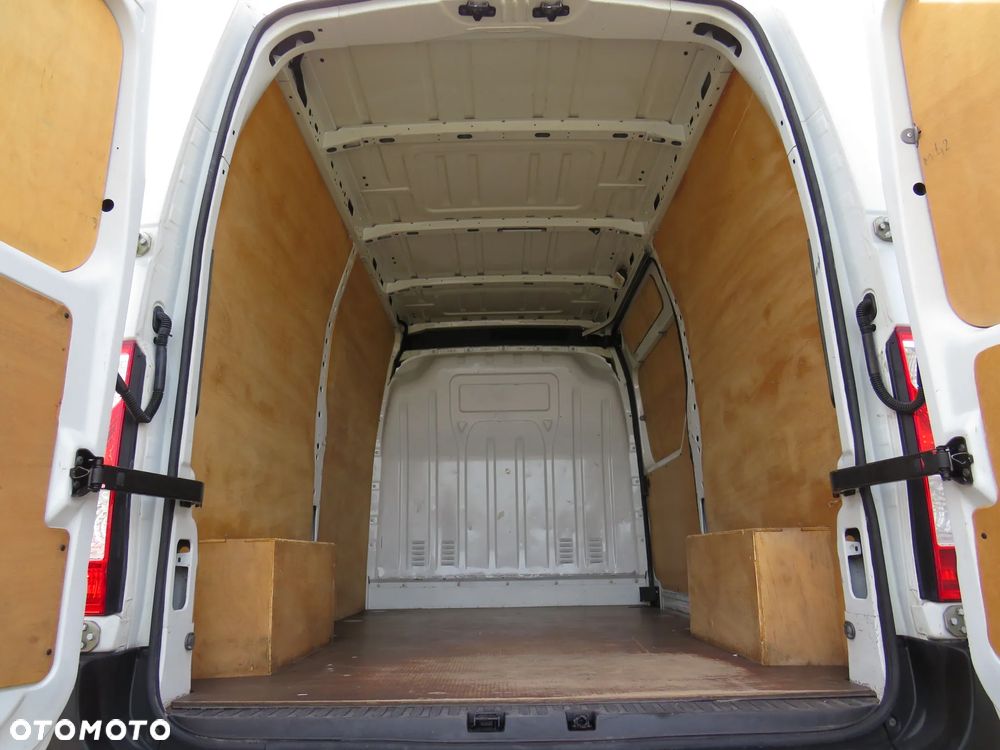 Renault Master L2H2 2.3dci 101Ps - 34