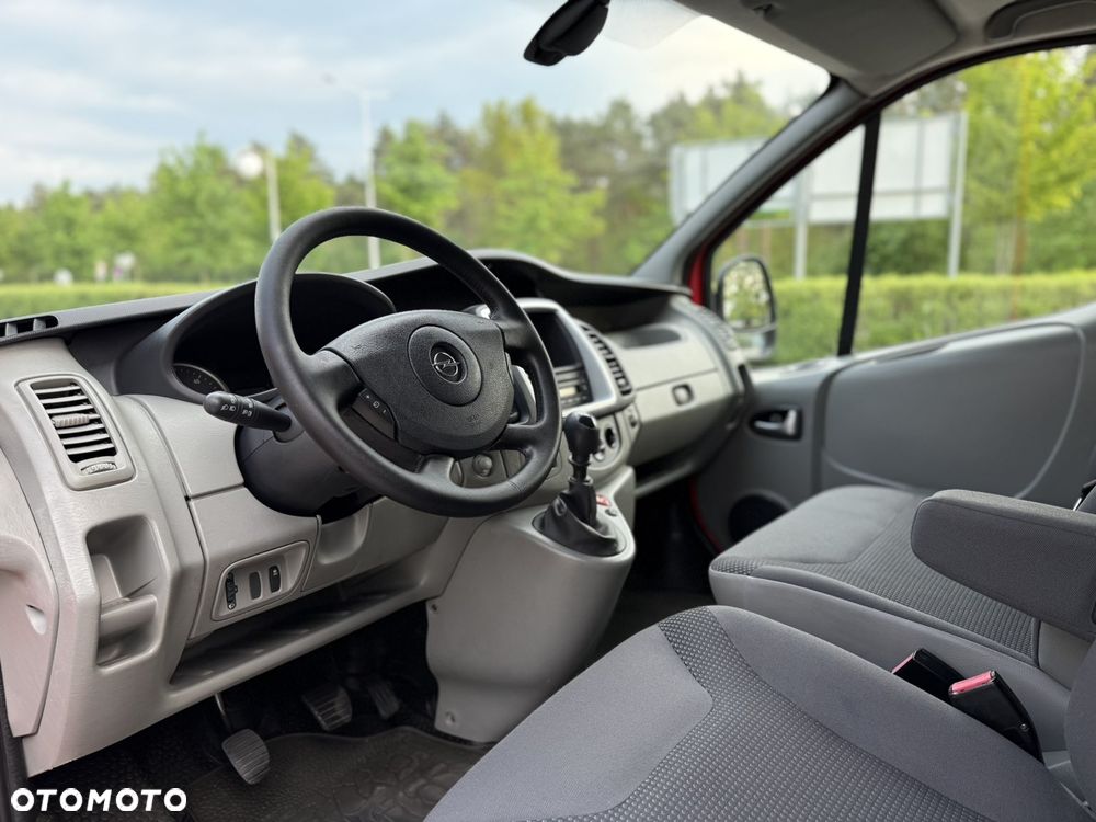 Opel Vivaro - 19