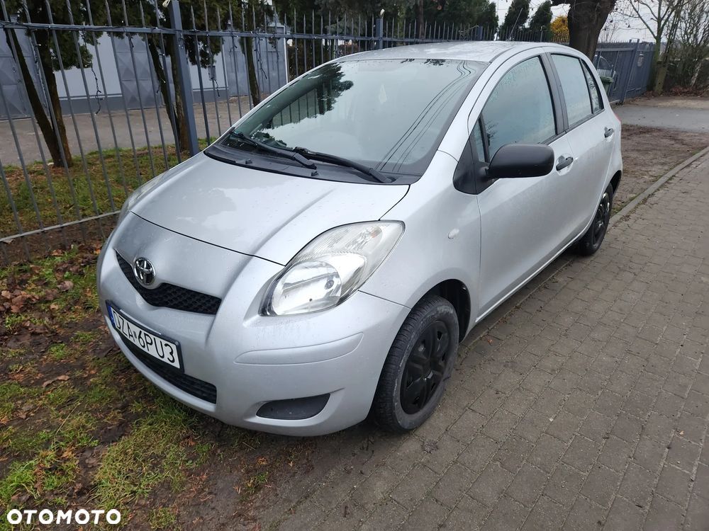 Toyota Yaris 1.0 Terra EU5 - 5