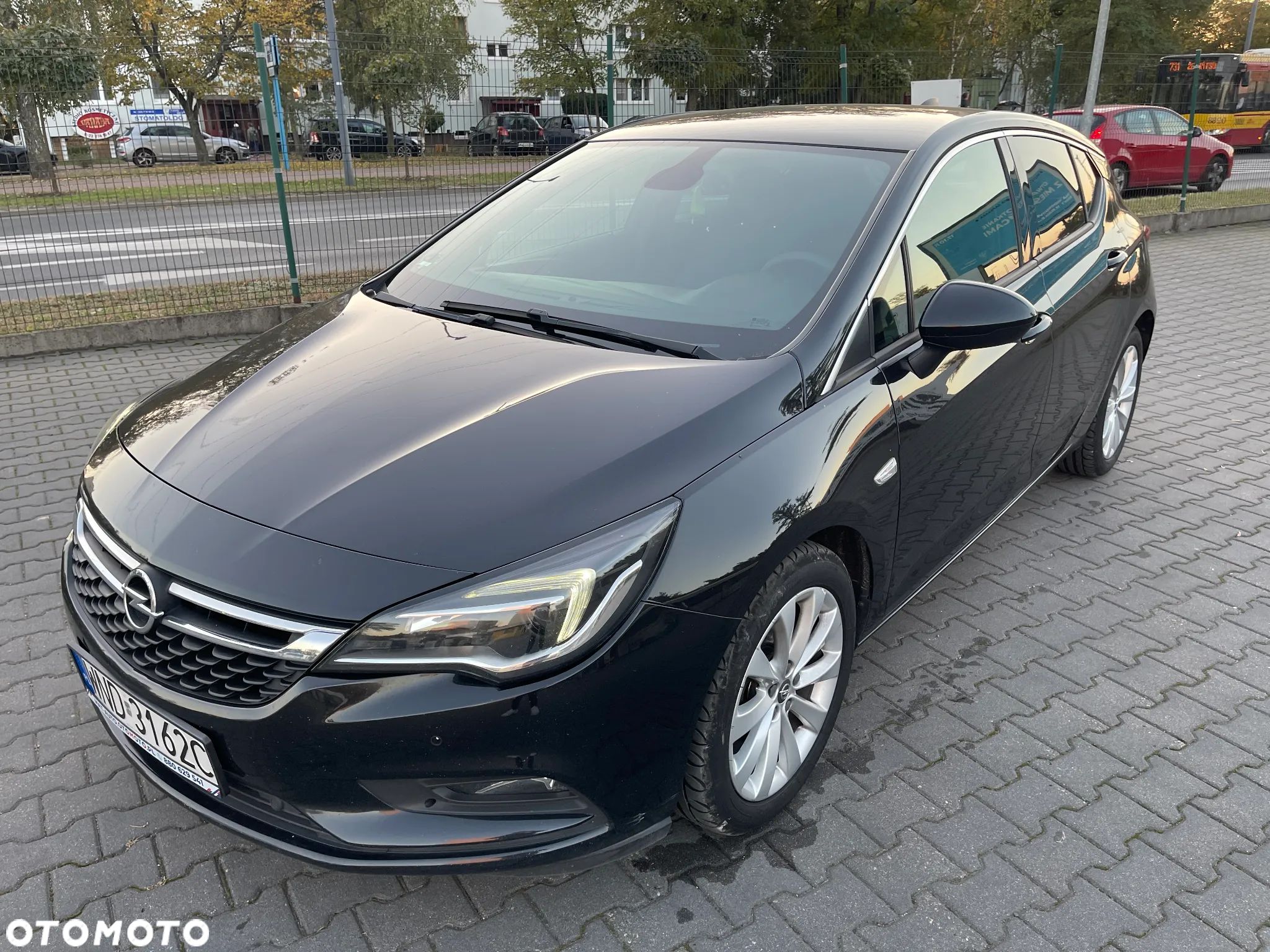 Opel Astra 1.4 Turbo Innovation - 1