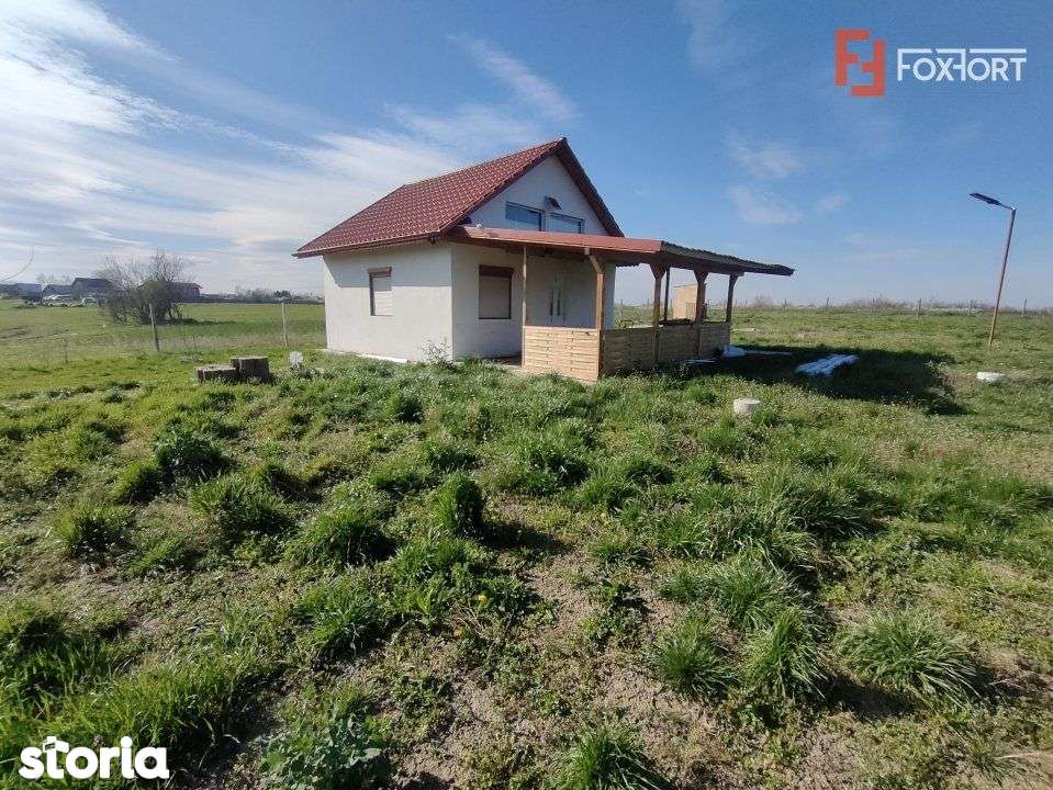 Teren de 2600 mp in Sanmihaiul Roman imprejmuit - ID V5057 - Imagine principală: 3/8