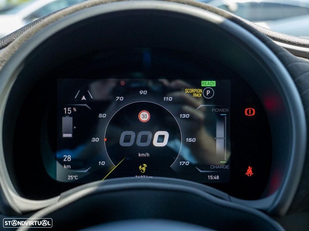 Abarth 500e Standard - 34