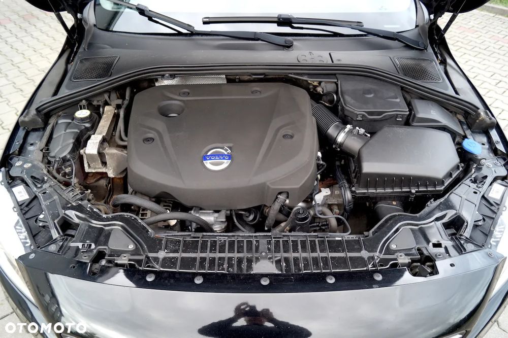 Volvo V60 D4 Summum - 21