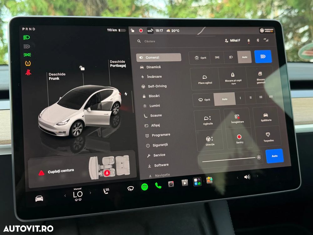 Tesla Model Y Long Range Dual Motor AWD - 12