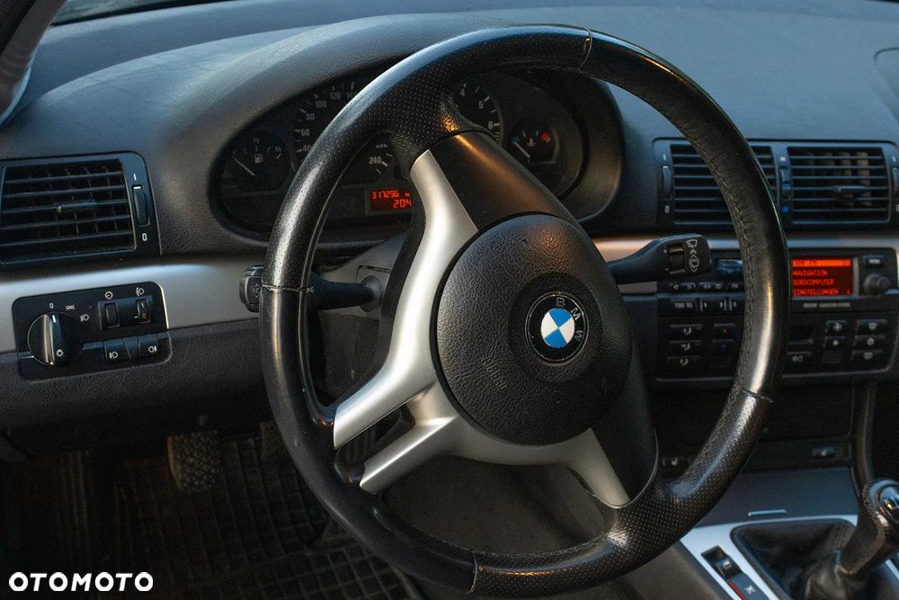 BMW Seria 3 320i - 8