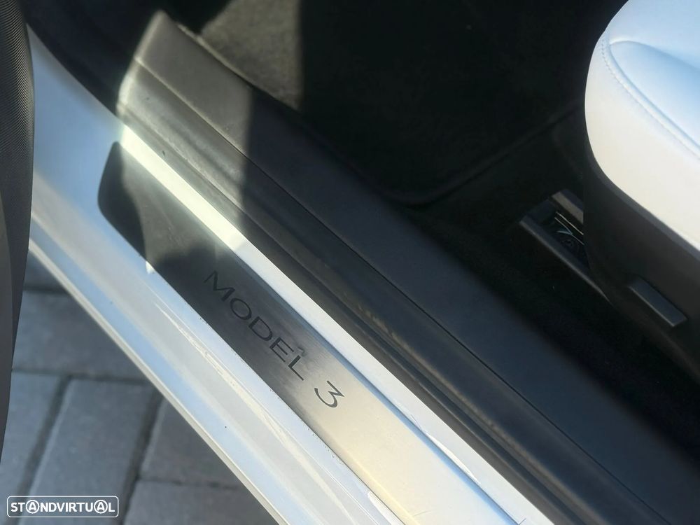 Tesla Model 3 Performance Dual Motor AWD - 11