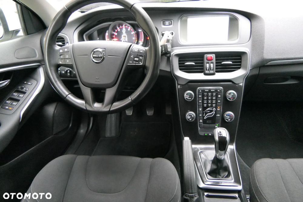 Volvo V40 T2 Drive-E Momentum - 2