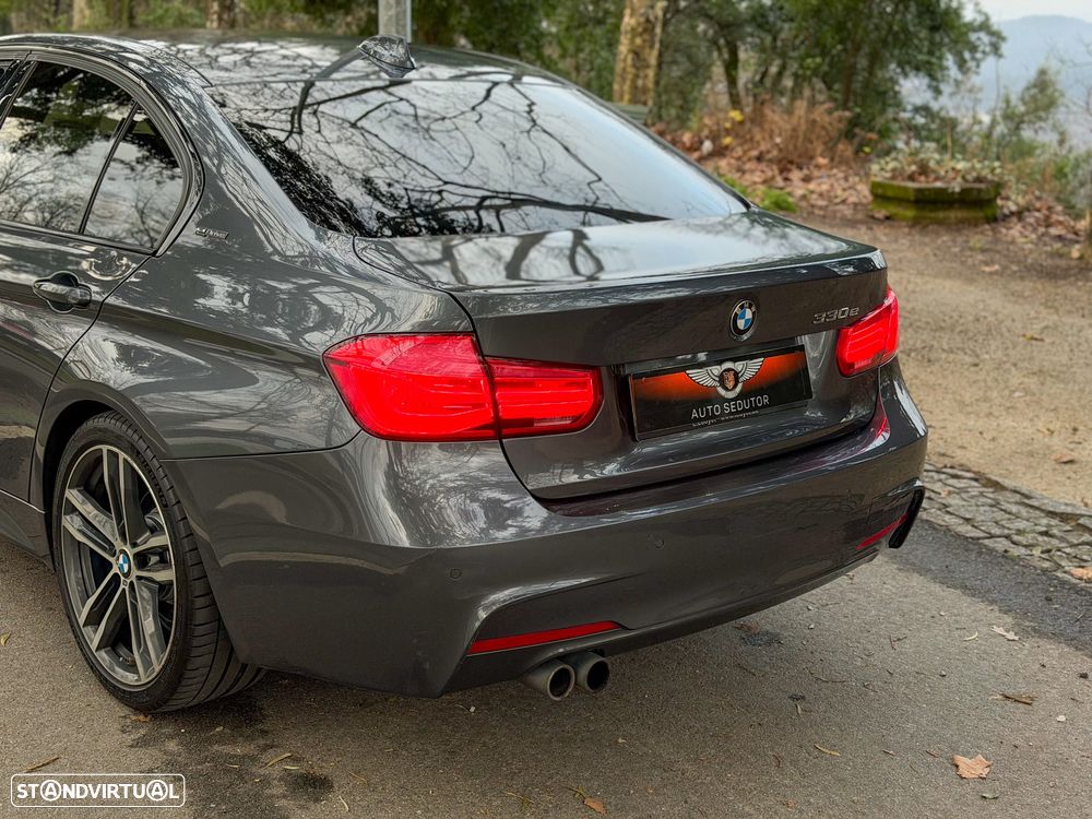BMW 330 e iPerformance Pack M Shadow - 10