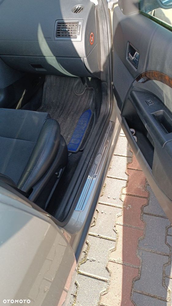 Ford Mondeo 1.8 SCi Gold X - 17