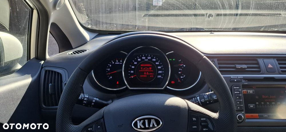 Kia Rio 1.1 crdi L - 15