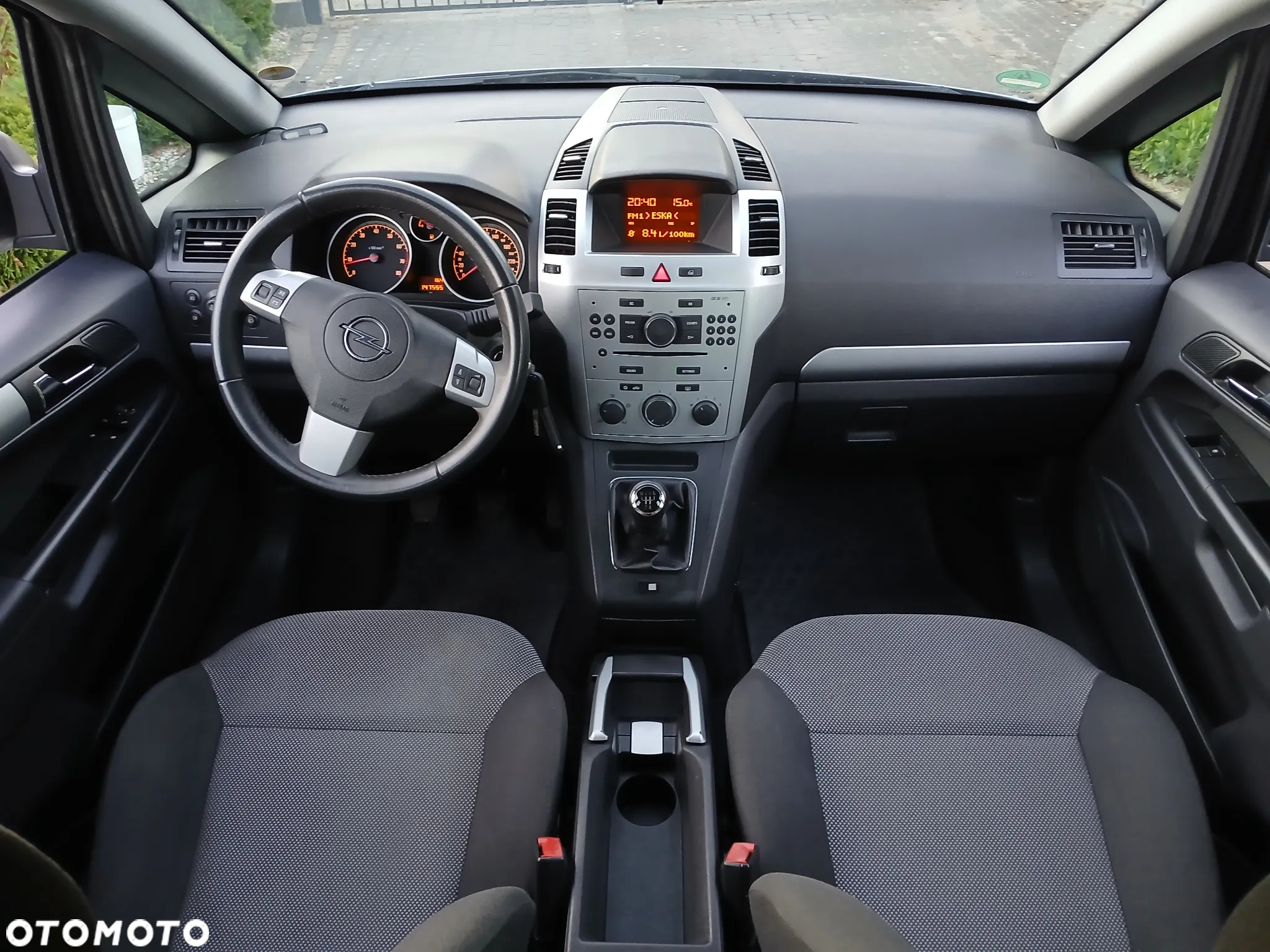 Opel Zafira 1.8 Sport - 22