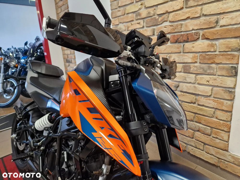 KTM Duke 125 - 40