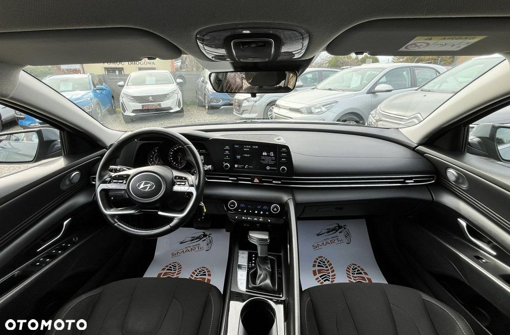 Hyundai Elantra 1.6 Smart CVT - 10