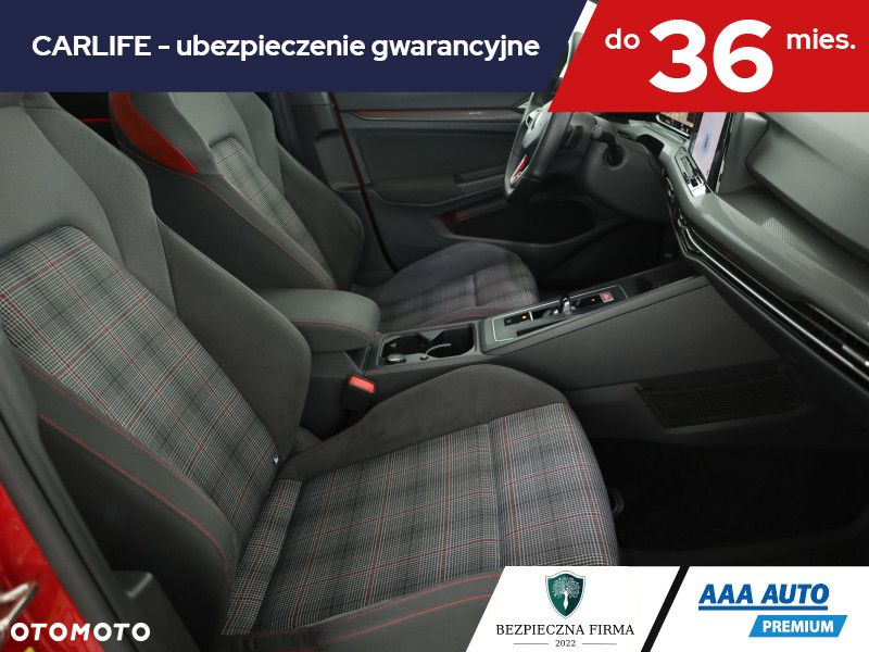 Volkswagen Golf - 8