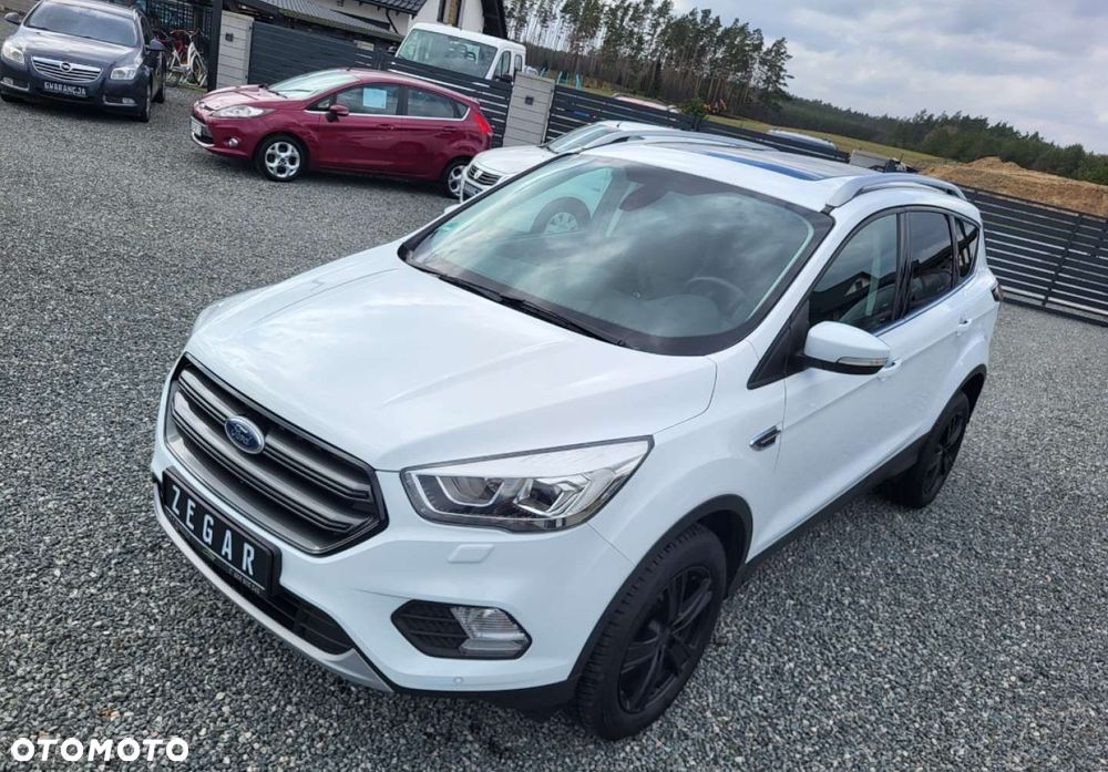 Ford Kuga - 27