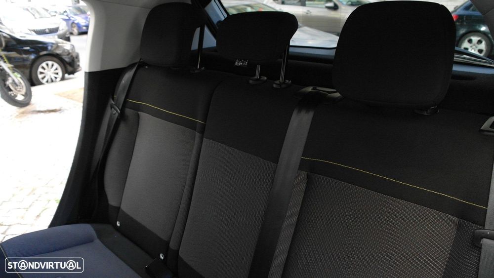 Citroën C3 1.2 PureTech C-Series - 22