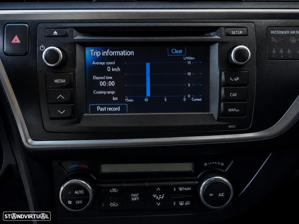 Toyota Auris Touring Sports 1.4 D-4D Comfort+Pack Sport - 13