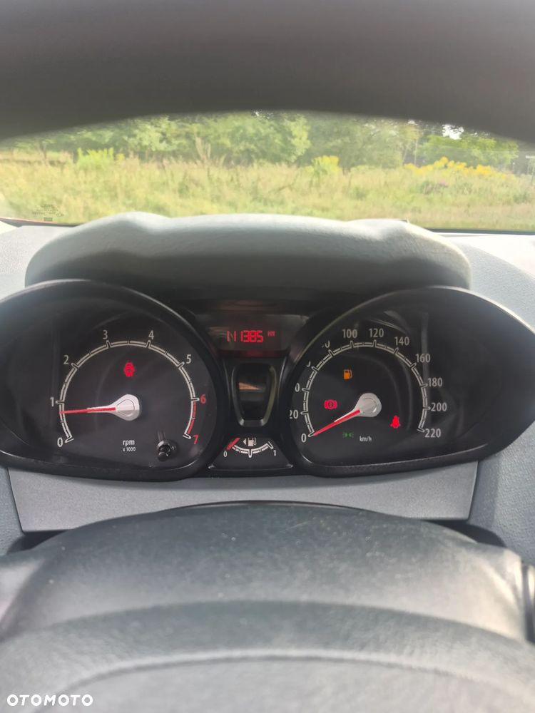 Ford Fiesta 1.25 Ambiente - 10