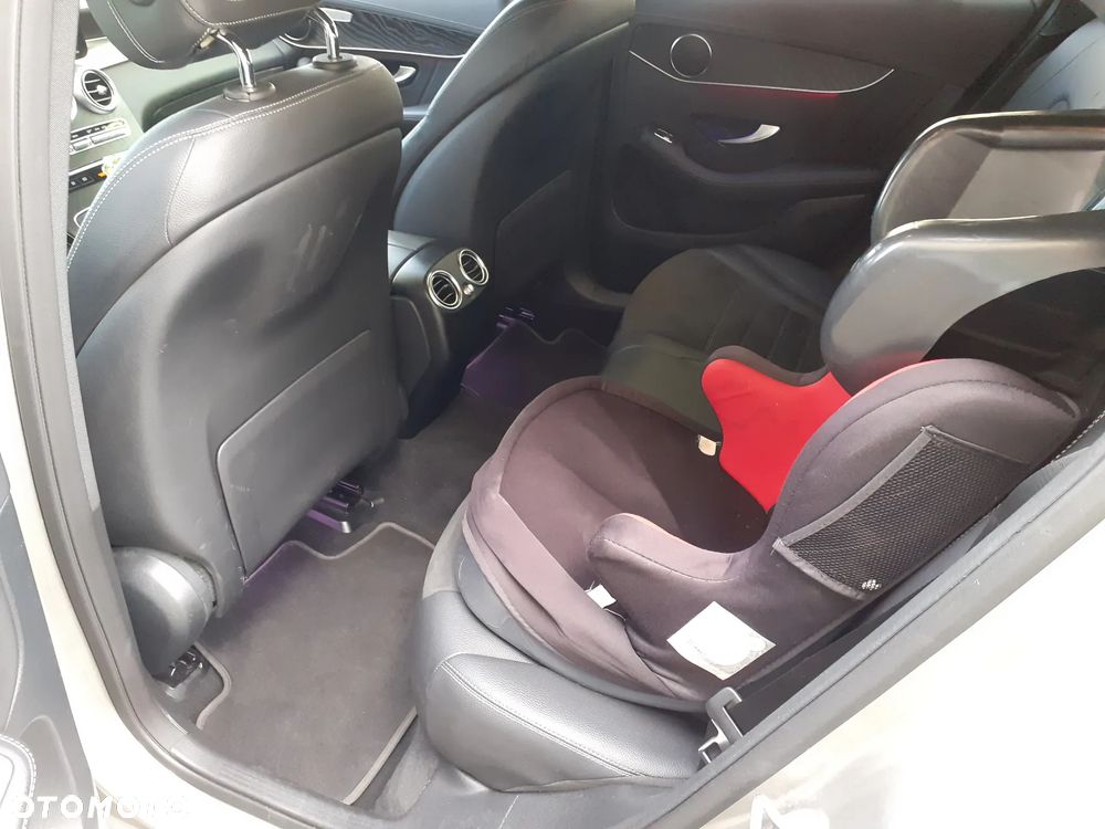Mercedes-Benz GLC 300 d 4Matic 9G-TRONIC AMG Line - 20