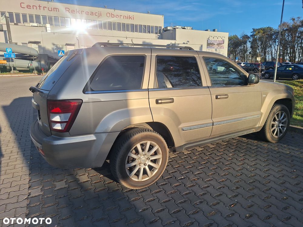 Jeep Grand Cherokee - 2