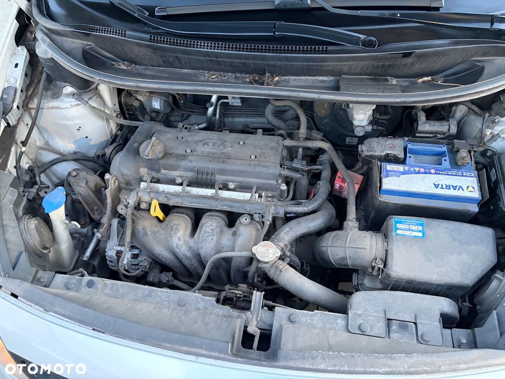 Kia Rio 1.4 Spirit - 16