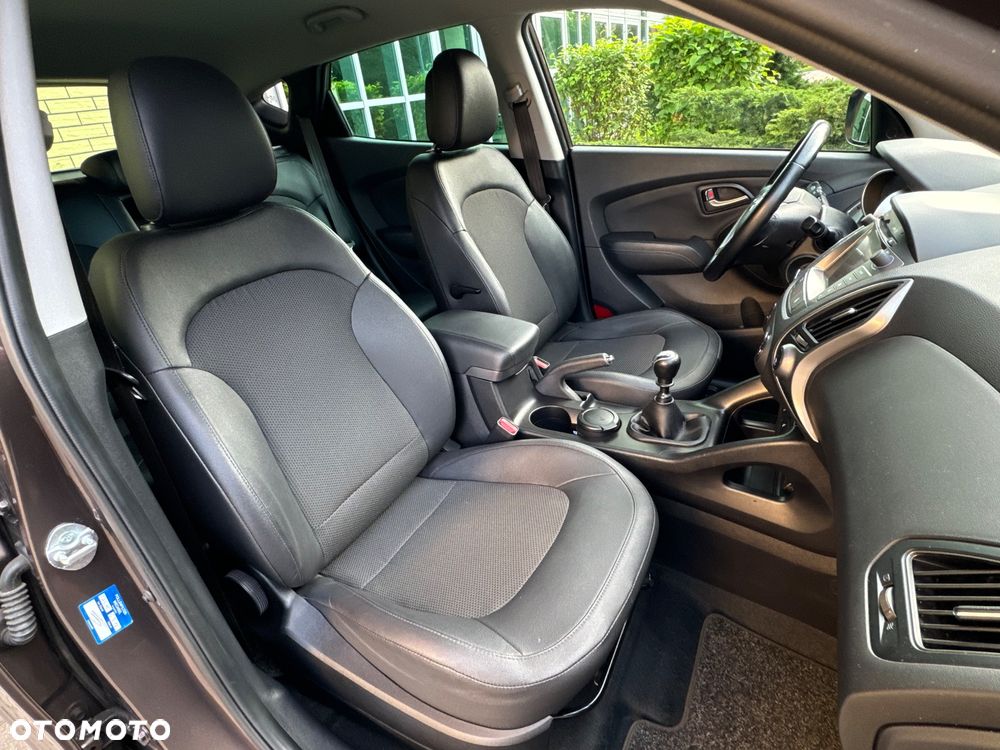 Hyundai ix35 blue 1.6 2WD Finale Gold - 25