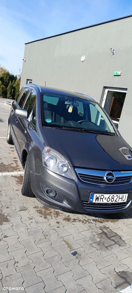 Opel Zafira - 35