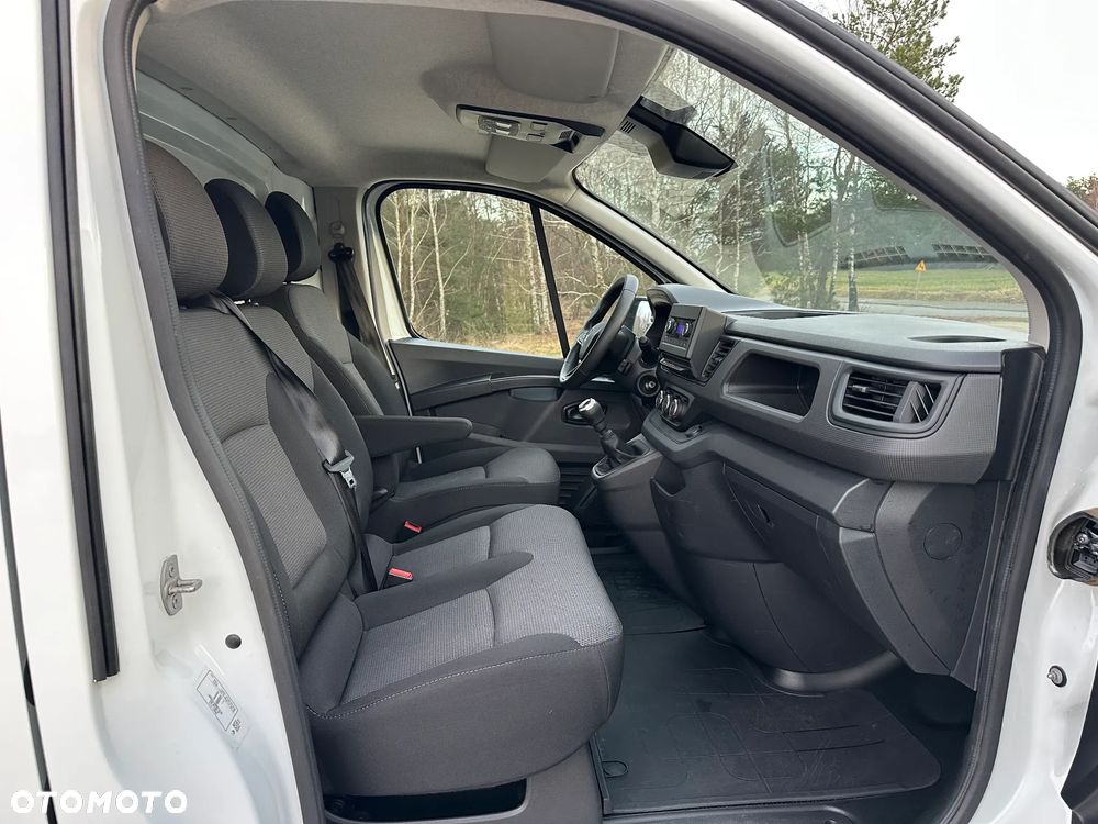 Renault Trafic - 18