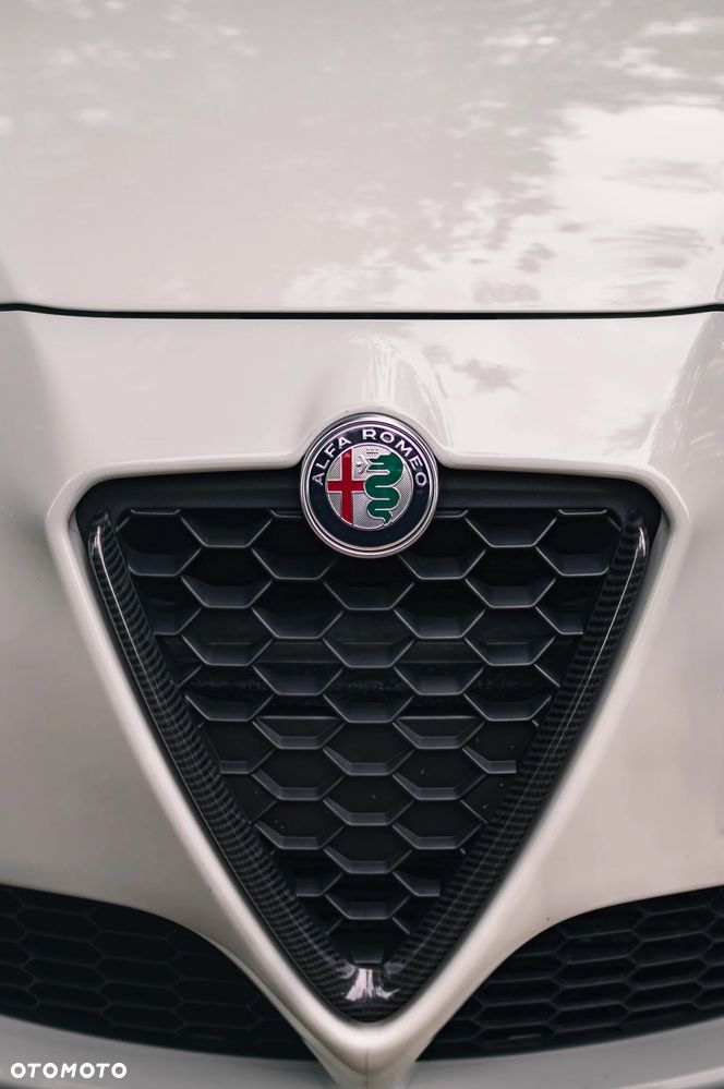 Alfa Romeo Giulietta 1750 TBi Quadrifoglio Verde - 16